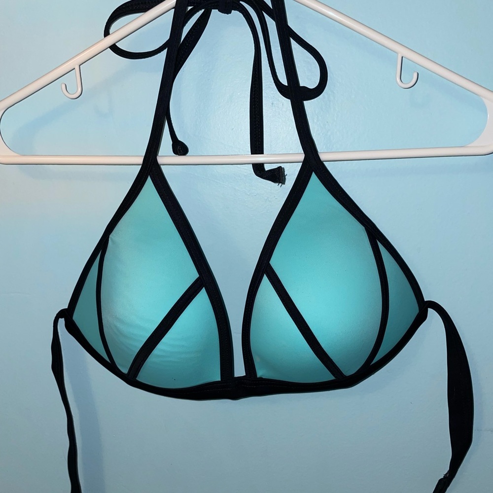 💙 Blue and Black Bikini Top Size Extra Large